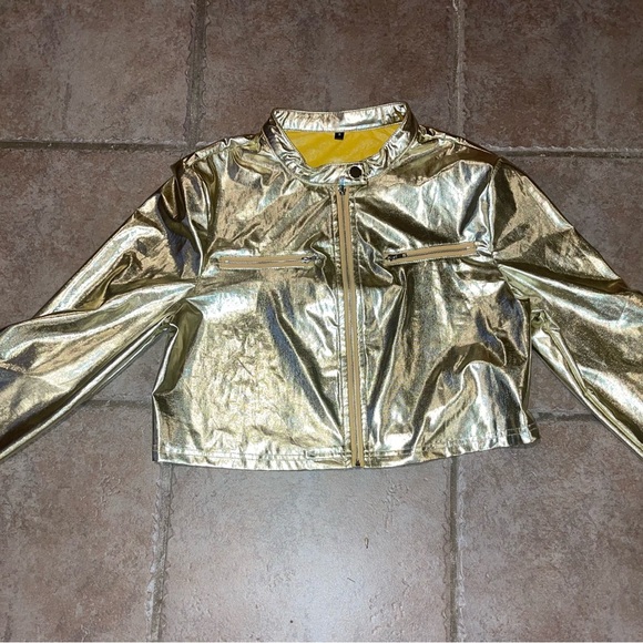 Cropped Gold Jacket - Picture 6 of 14